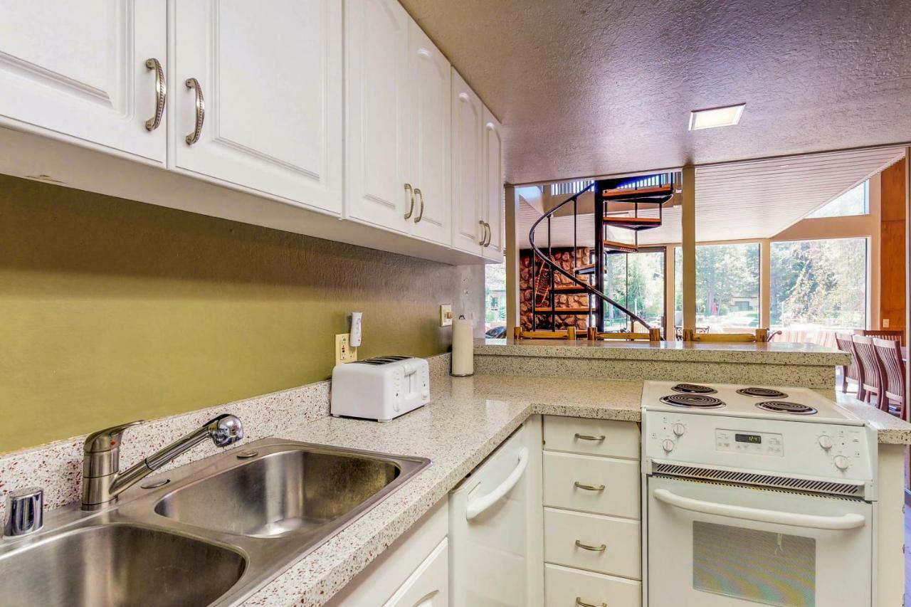 Waterfront Apres' Ski Cabin Βίλα South Lake Tahoe Εξωτερικό φωτογραφία